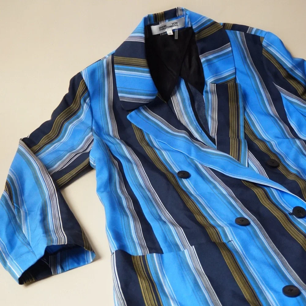 Diane Von Furstenberg Belted Silk Long Line Trench - Size Medium - Picture 2 of 8